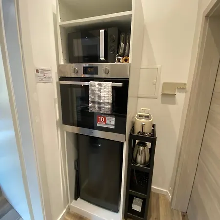 Apartament 1 - Renovierte Am Rhein - Eigenes Bad, Kueche, Wifi Koblencja